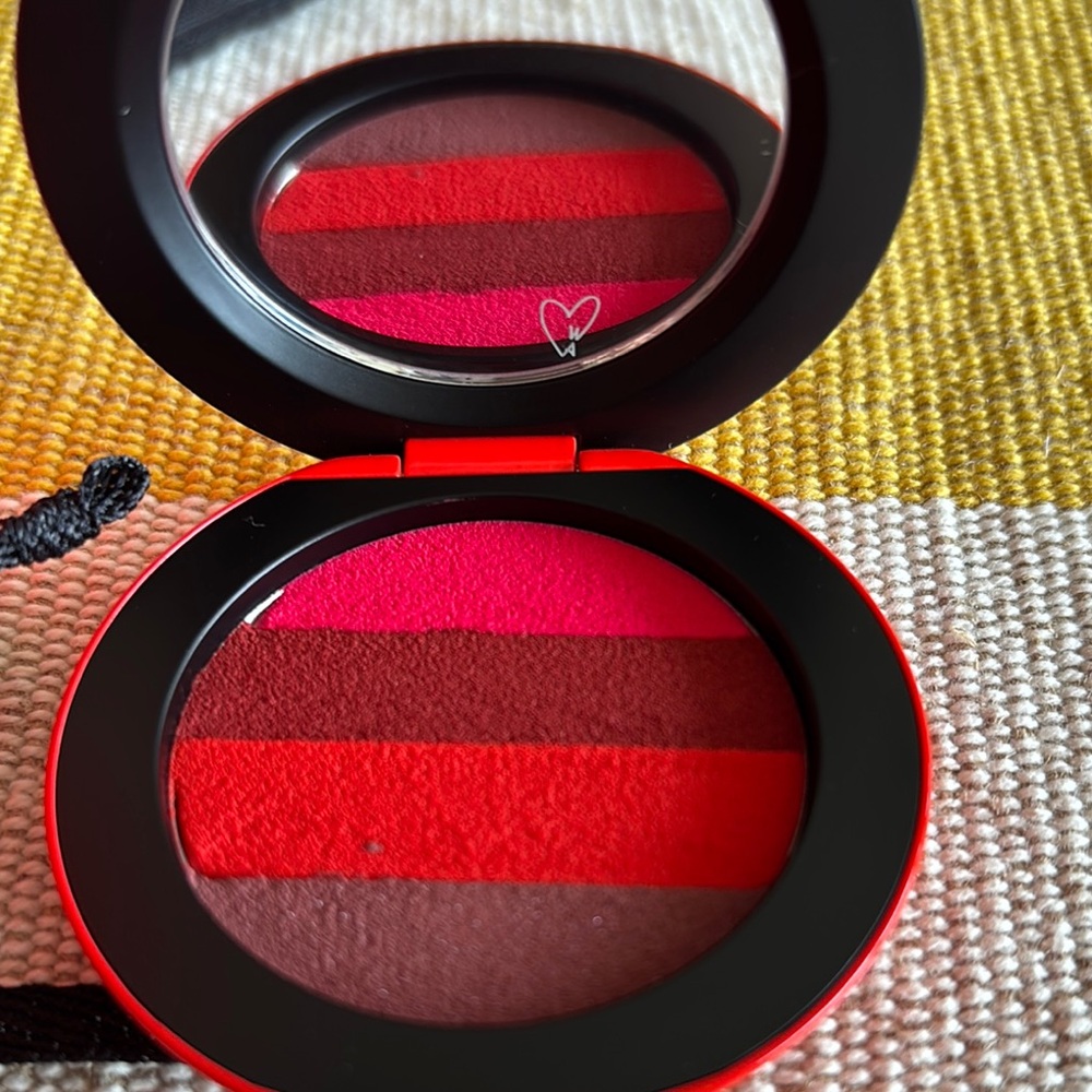 Westman Atelier Red and Pink Le Rouges Lip Suede Palette NIB - Picture 2 of 6